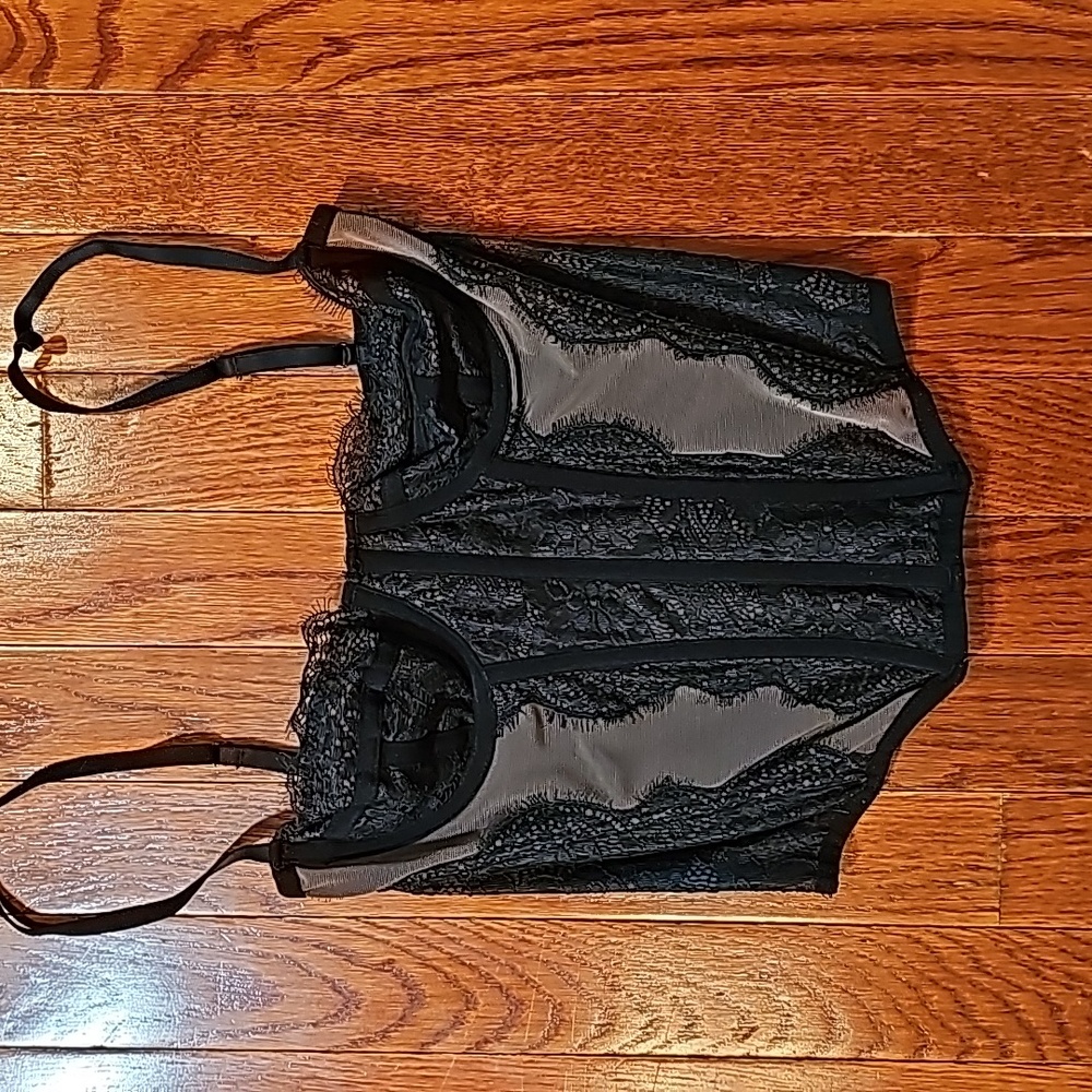 Out from under modern love corset size Small